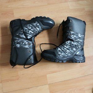 Winter Boots Thinsulate Size 9
